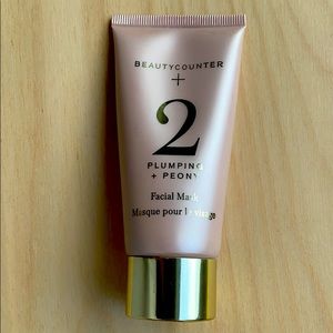 beautycounter Plumping + Peony facial mask